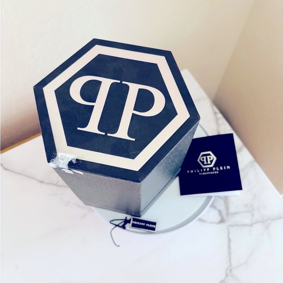 Philipp Plein $pectre Chrono Two Tone Stainless Steel
Bracelet Chronograph Watch - Picture 7 of 7